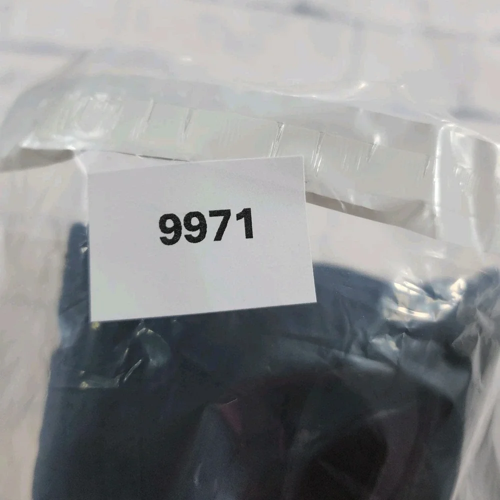 Under Armour MENS SIZE 38 Fish Hunter Cargo Shorts Black 1304649 UPF 30 10" - Picture 14 of 14